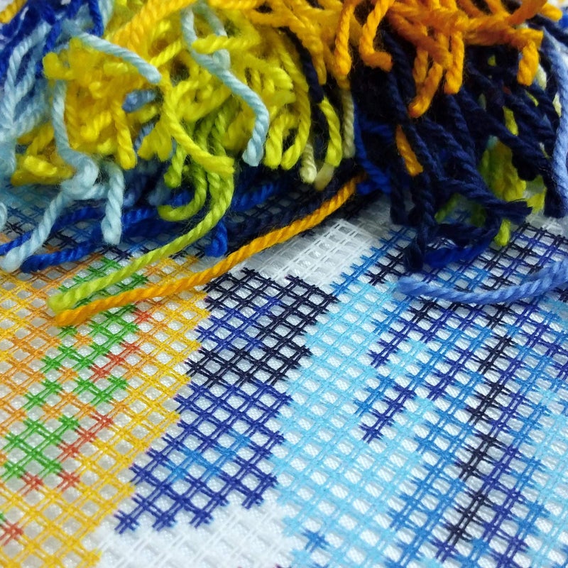 Brvsk Kitchen Needlepoint Kit for Adults and Beginners â€” Lemons 16â€³â€‰Ã—â€‰16â€³ with Clear, Precise Printed Design on Cotton Canvas; Includes 2 Needles, Yarn, and Easy-Read Chart - Image 3